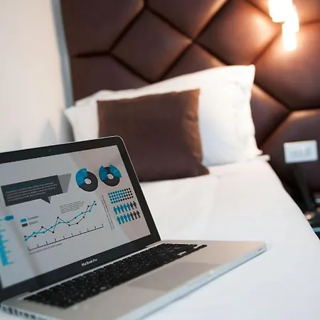 Ξενοδοχείο Luxury 3*