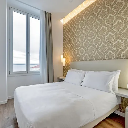 Luxury Ξενοδοχείο 3*