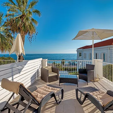 Ξενοδοχείο Luxury