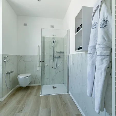Miramare Luxury Dependance Hotel 3*