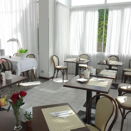 Szálloda Miramare Luxury Dependance San Remo